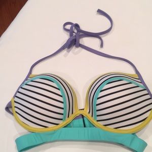 Victoria’s Secret the hottie Halter Bikini Top 36C